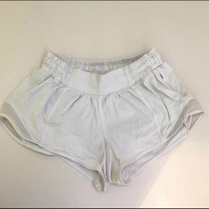 Lululemon Hotty Hot Short 2.5”